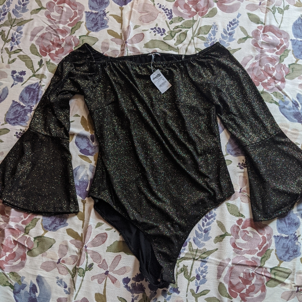 NWT Charlotte Russe plus off shoulder bodysuit